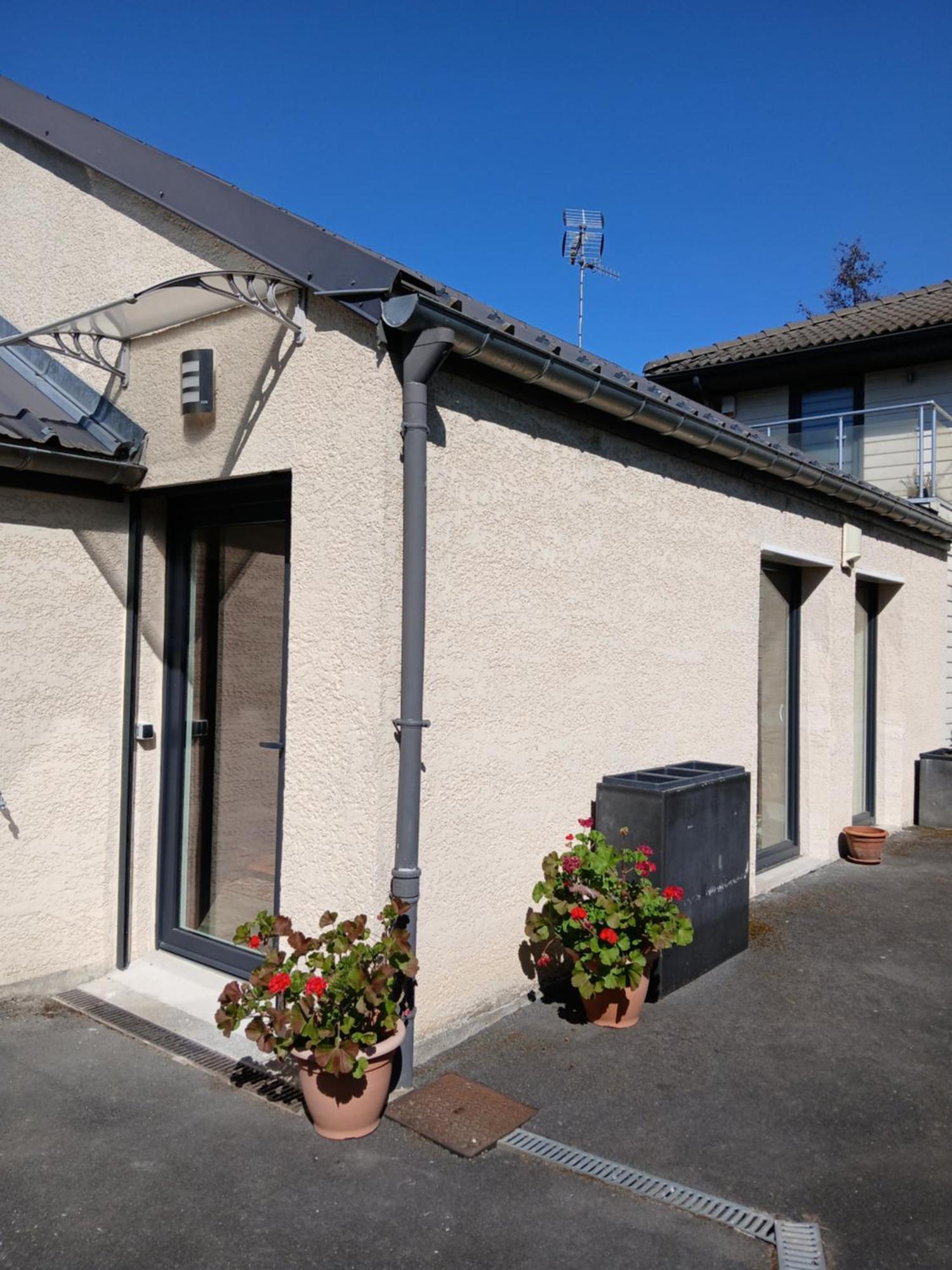 Bed and Breakfast Les Trois Salazes Cambrai Esterno foto