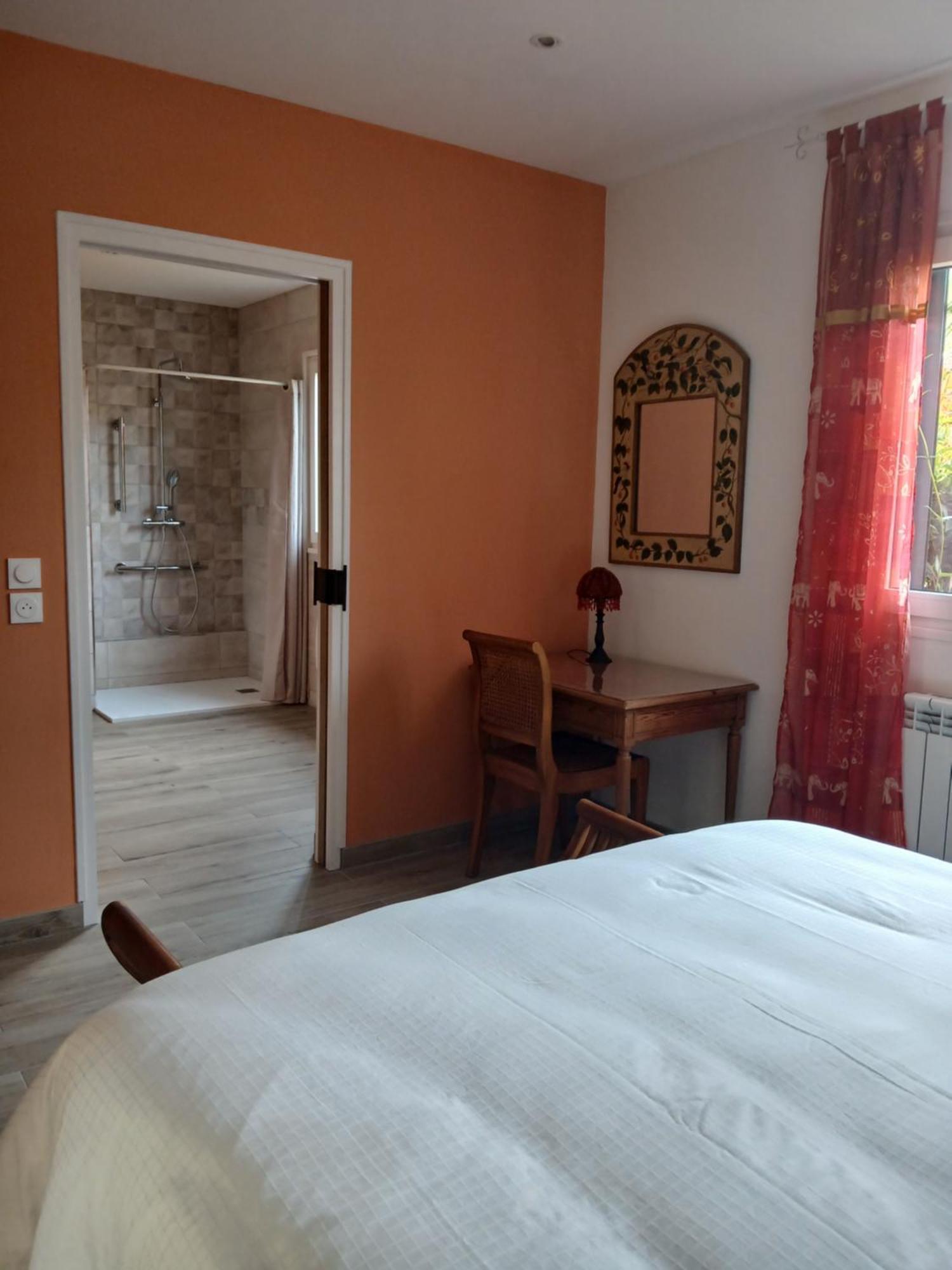 Bed and Breakfast Les Trois Salazes Cambrai Esterno foto